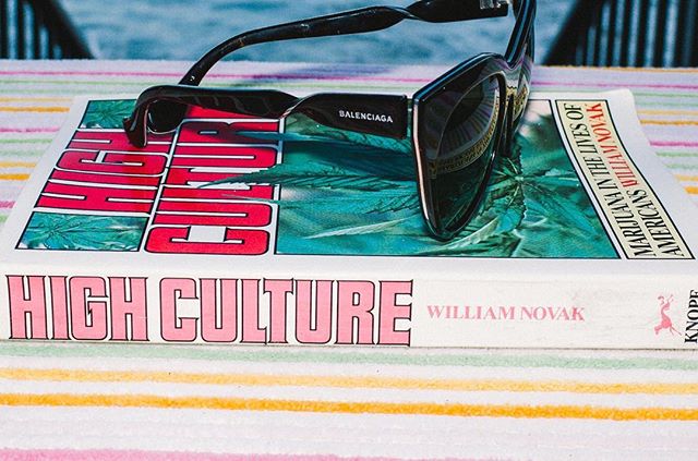 Currently taking nice book recommendations 〰️